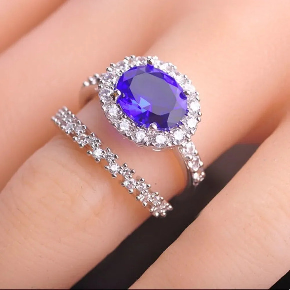 VQ Double Ring - Picture 2 of 3